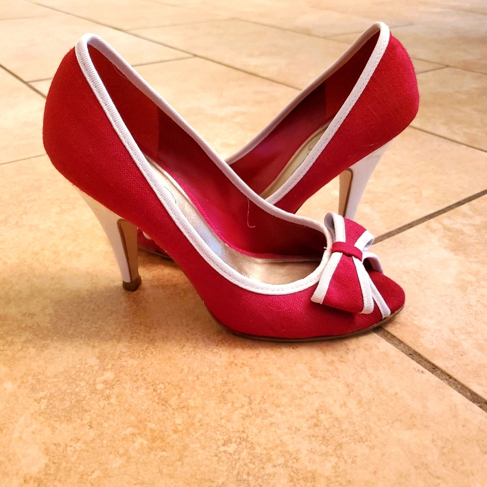 Jessica Simpson red peep toe heels